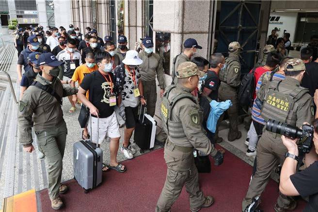 55名台湾诈骗犯被当局接回，其中25人是通缉犯-白嫖攻略-白嫖彩金-白菜社区